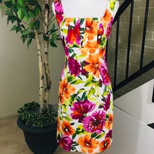 Gorgeous fitted dress with pleated bust. Size 10